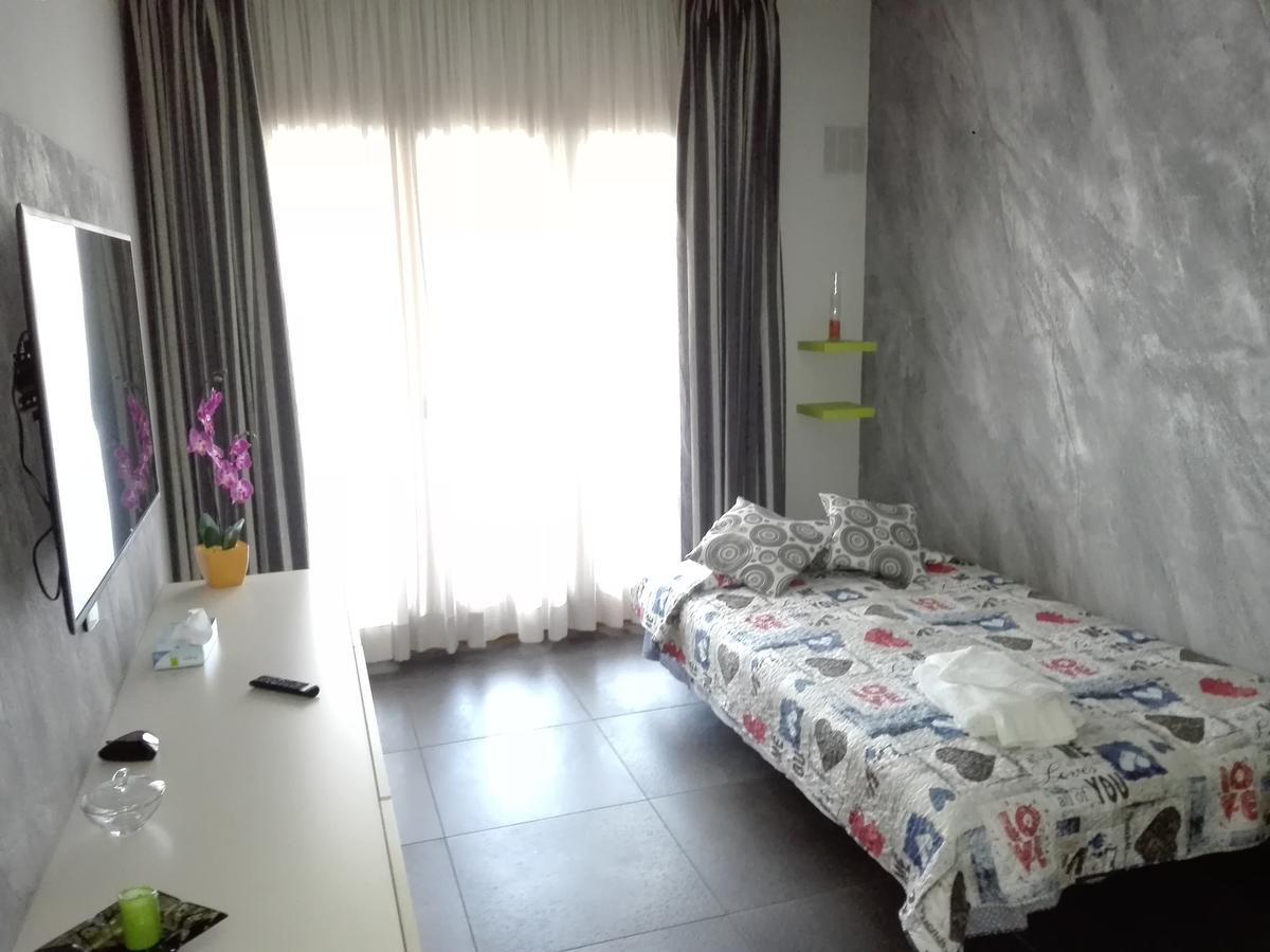 Manu'S Guest Suite コゼンツァ エクステリア 写真